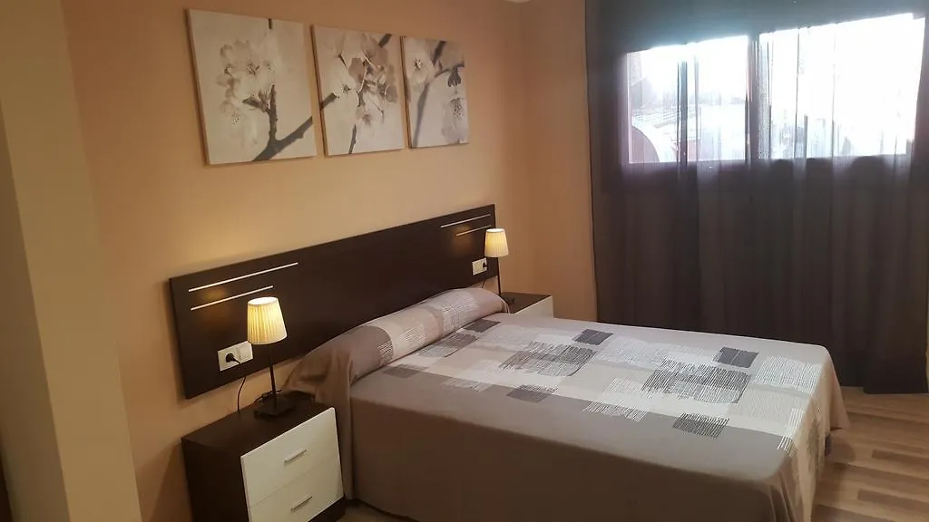 Pension Avenida Vilafranca del Penedes Guest house