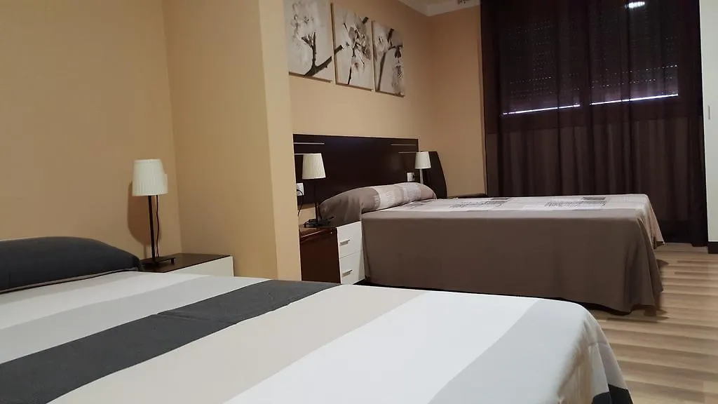 Pension Avenida Vilafranca del Penedes 3*,  Spain